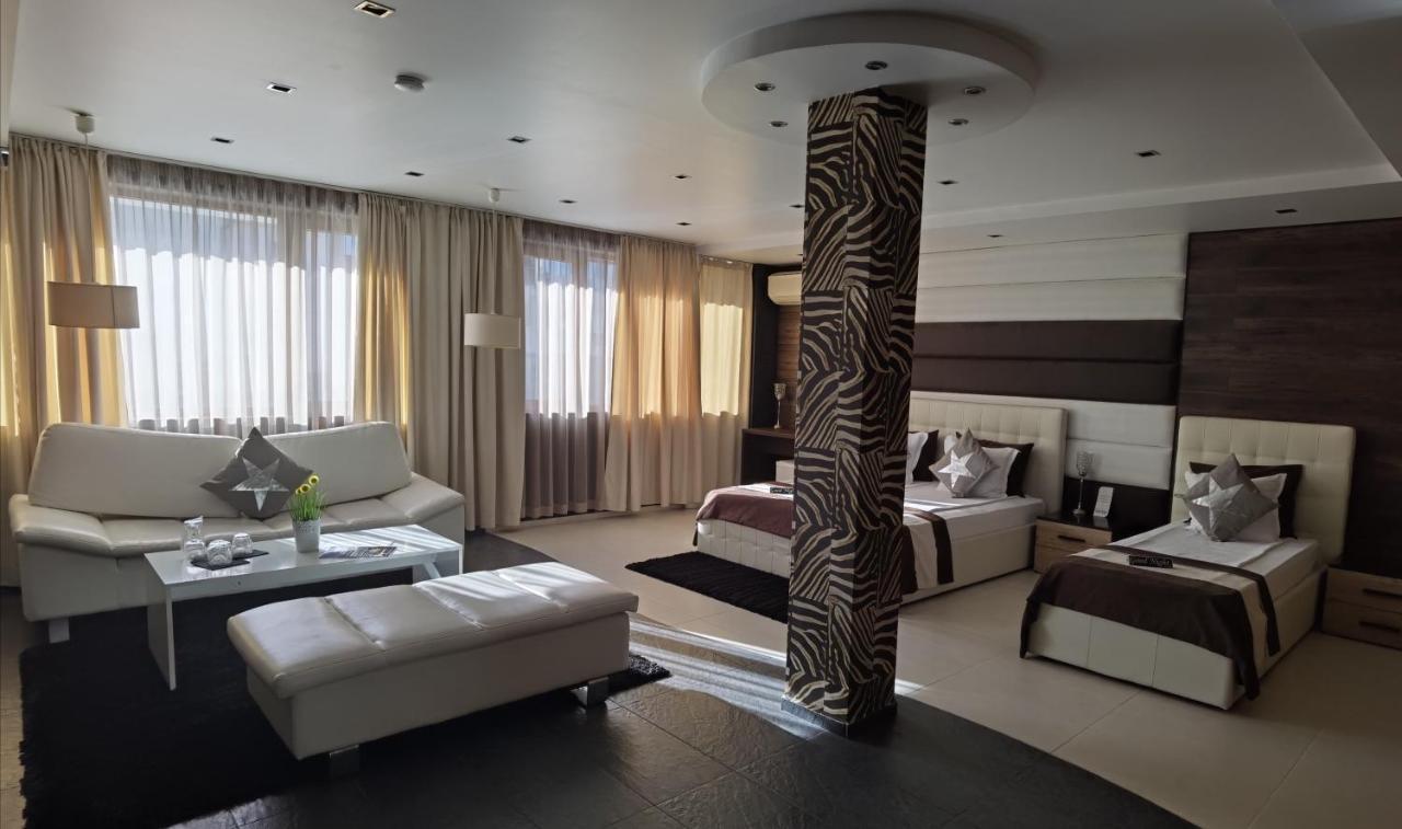 Hotel Acktion Shumen Bagian luar foto
