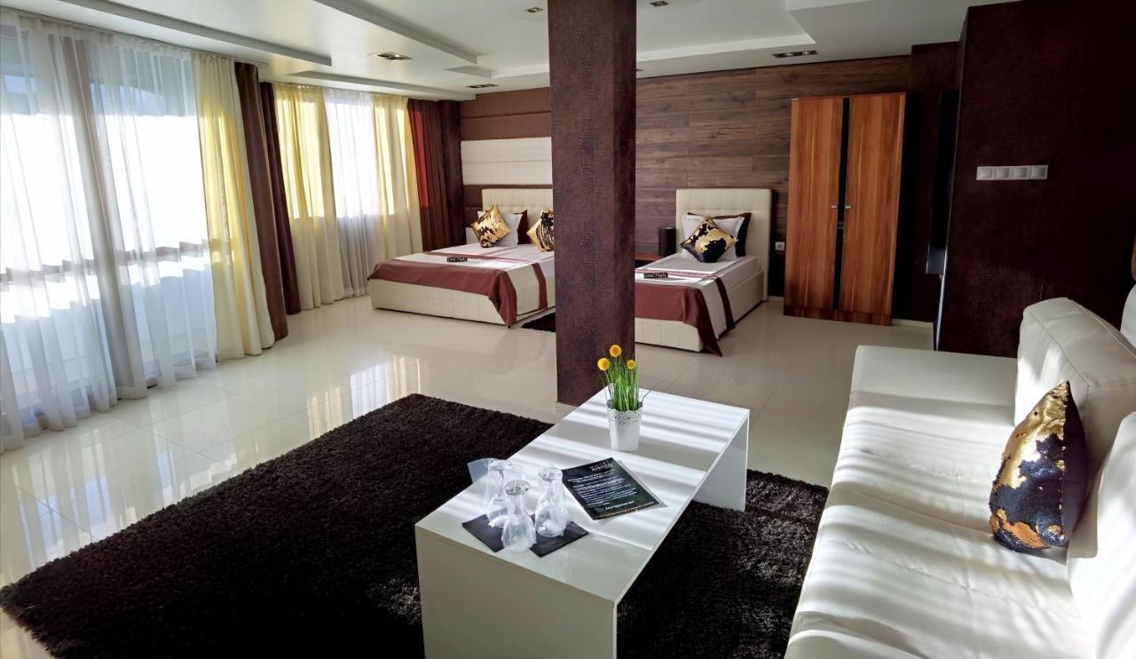 Hotel Acktion Shumen Bagian luar foto