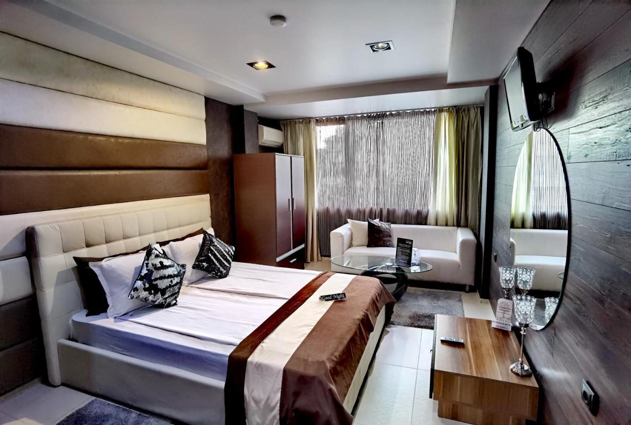 Hotel Acktion Shumen Bagian luar foto
