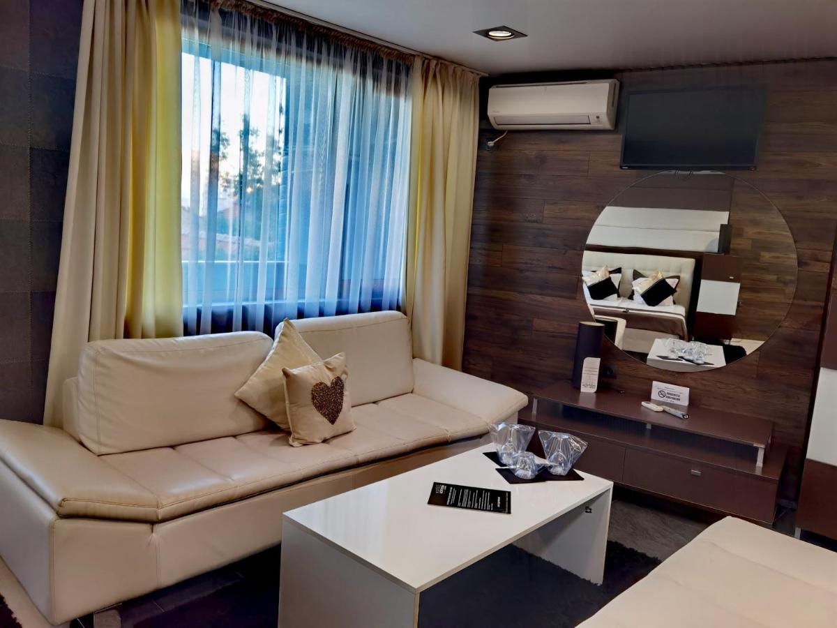 Hotel Acktion Shumen Bagian luar foto