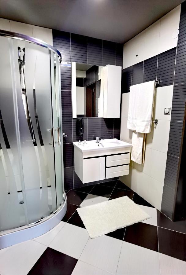 Hotel Acktion Shumen Bagian luar foto