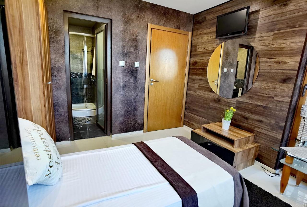 Hotel Acktion Shumen Bagian luar foto