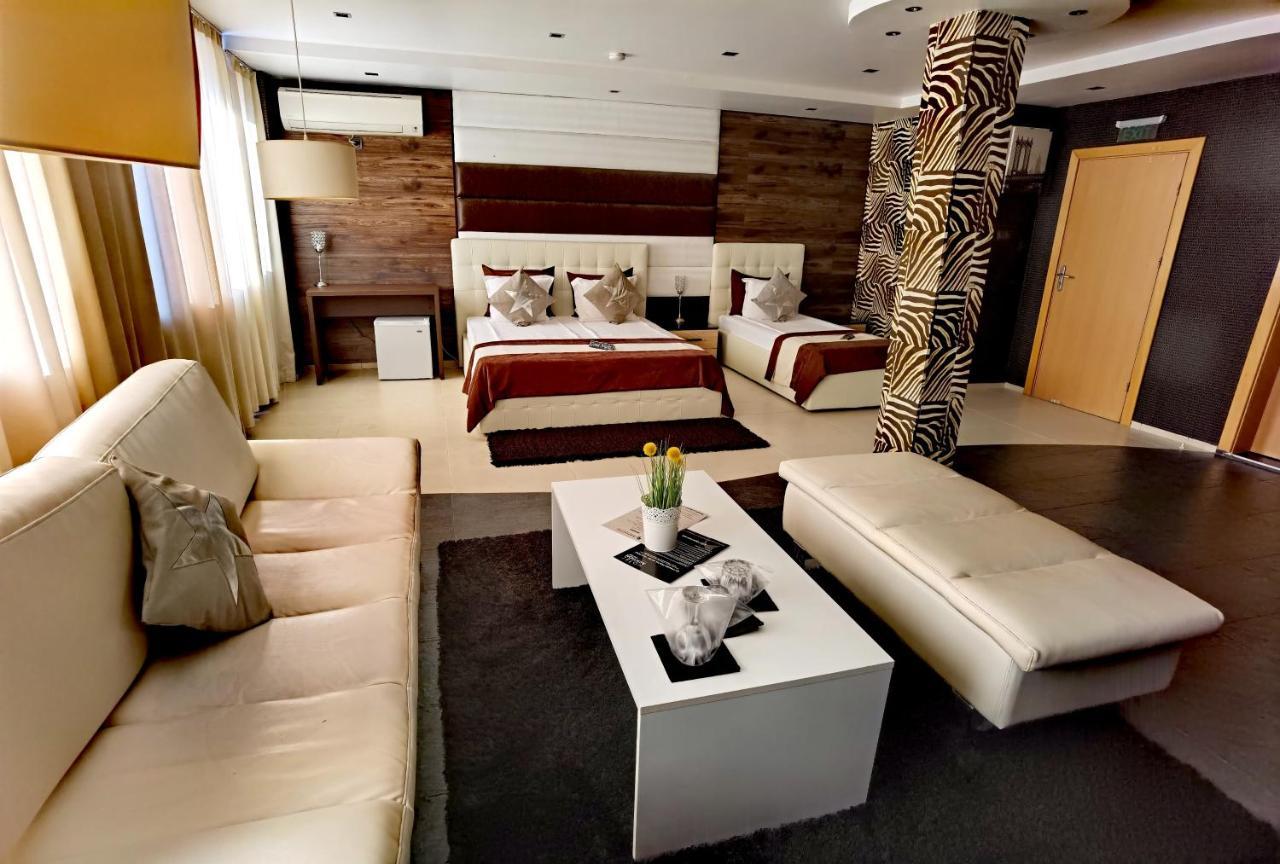 Hotel Acktion Shumen Bagian luar foto
