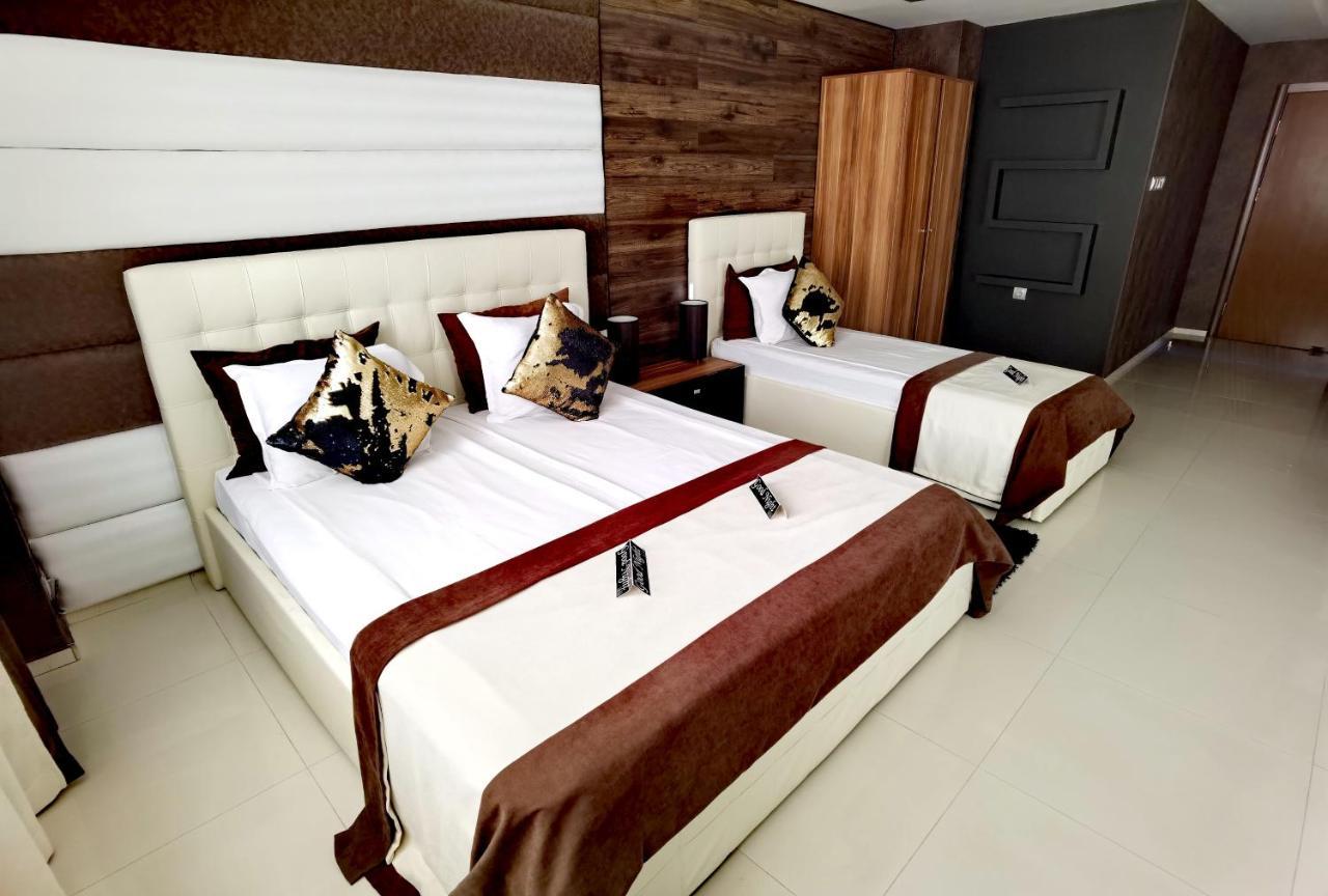Hotel Acktion Shumen Bagian luar foto