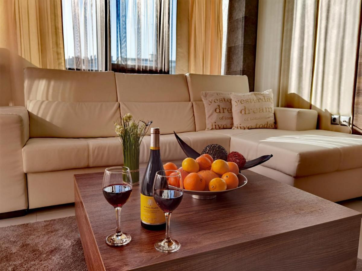 Hotel Acktion Shumen Bagian luar foto