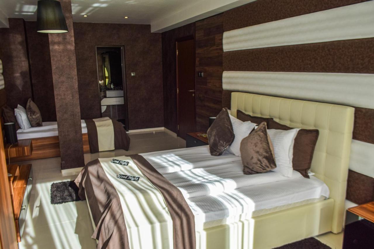 Hotel Acktion Shumen Bagian luar foto