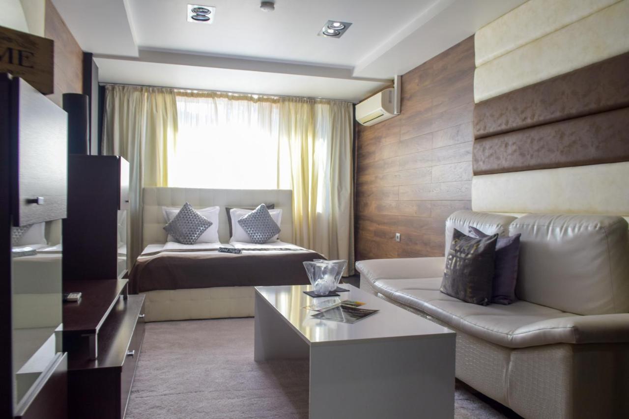 Hotel Acktion Shumen Bagian luar foto